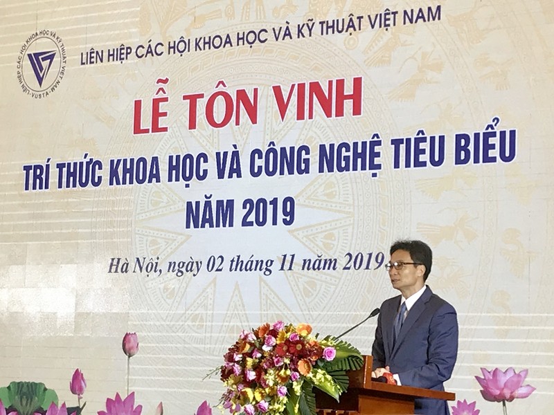 Le ton vinh tri thuc KH&CN 2019: Su kien mang y nghia to lon-Hinh-3