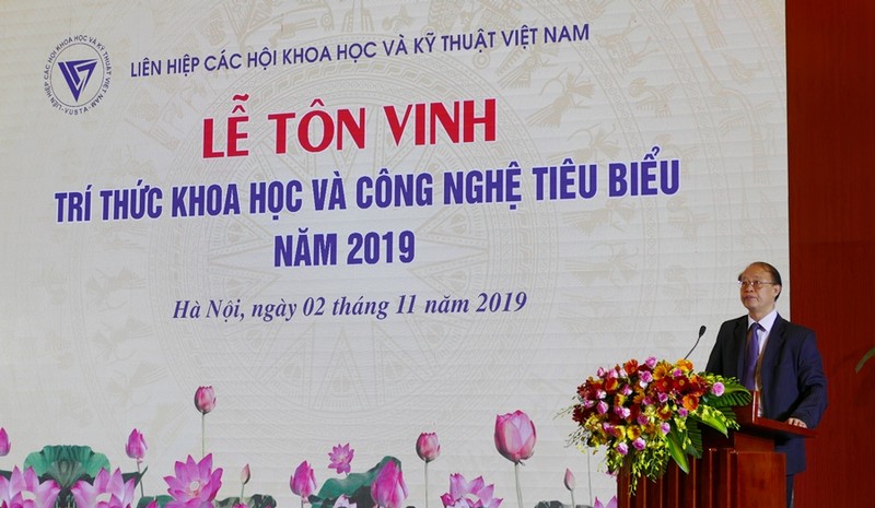 Le ton vinh tri thuc KH&CN 2019: Su kien mang y nghia to lon