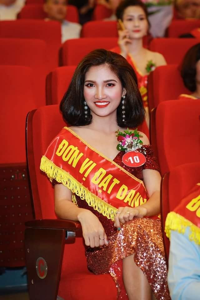 Dong Y Lan Chi lot Top 10 thuong hieu Dat Viet 2019 tung bi phat nang san pham khong nguon goc?