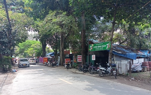 Ha Noi: Loat cong trinh gay nhech nhac quy hoach chung o Quang An-Hinh-3