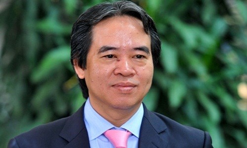 Nguyen Thong doc NHNN lam Truong Ban Kinh te trung uong