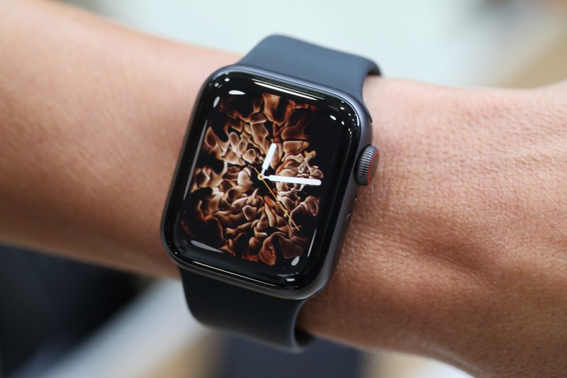 Apple Watch Series 4 co dang de ban 