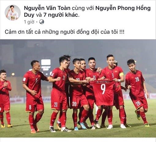 Som chia tay AFF Cup 2018, Van Toan noi gi voi NHM Viet Nam?