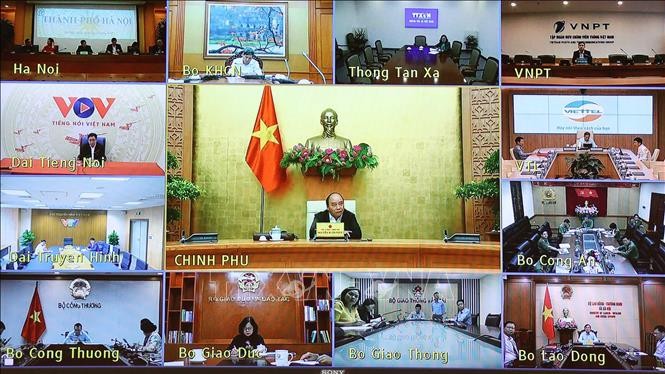 Thu tuong: Nguoi dan Ha Noi va TP Ho Chi Minh phai deo khau trang noi cong cong