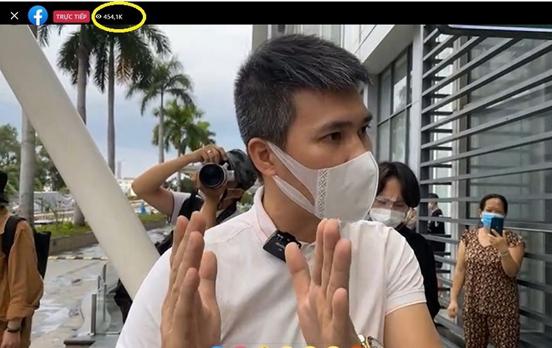 Nguoi dan ong quyen luc lam Cong Vinh phai tat ngay livestream la ai-Hinh-12