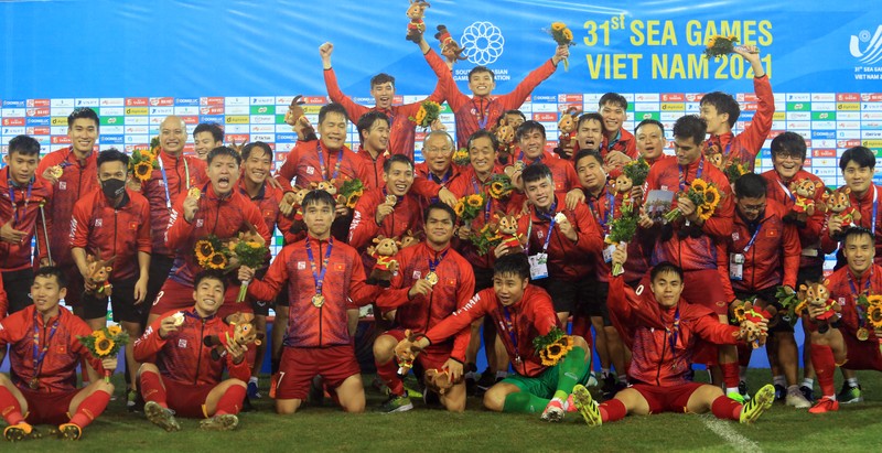 Gianh HCV SEA Games 31, U23 Viet Nam xo do nhieu ky luc-Hinh-12