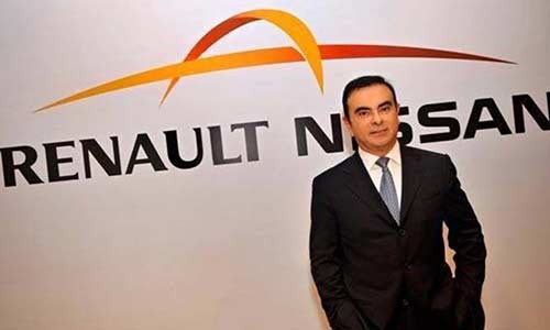 Phap muon khai tru Carlos Ghosn khoi ban lanh dao Renault