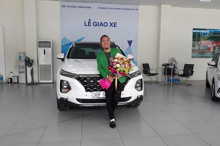 Vuong Rau tau Hyundai SantaFe 2019 bi 