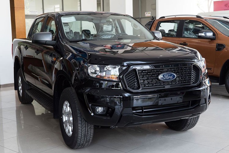 Ford Ranger XLS is holding me 70 million VND for a long time-Hinh-2