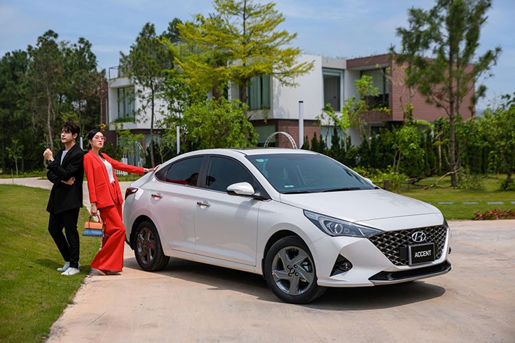 Hyundai Accent dat doanh so gan 2.400 xe trong thang 1/2022-Hinh-2