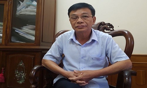Nam Dinh: Hai chu tich xa bi to gian doi bang cap