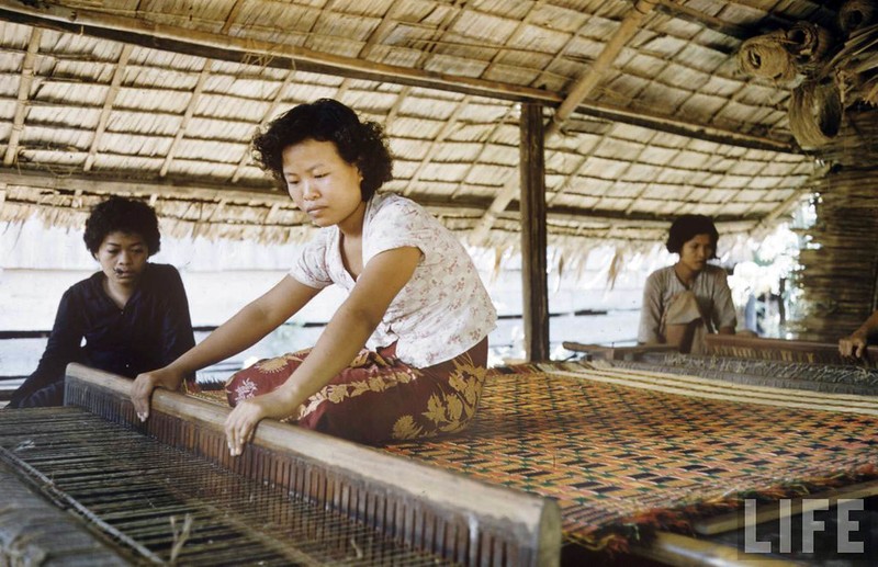 Campuchia truoc 1975 qua anh mau tuyet dep cua tap chi Life-Hinh-9