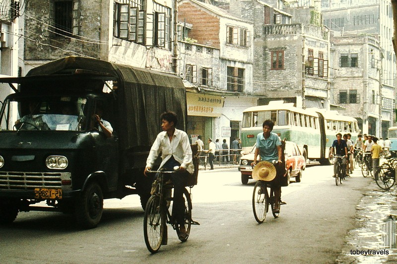 Cuoc song o Quang Chau nam 1980 qua anh phim cuc chat