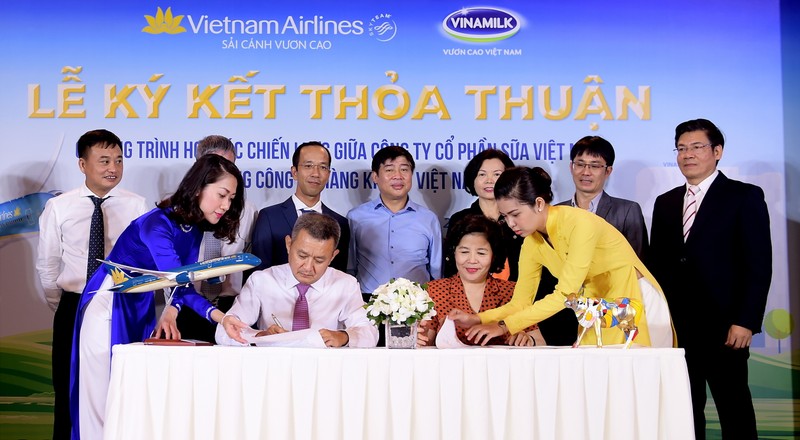 Vietnam Airlines va Vinamilk hop tac cung phat trien thuong hieu-Hinh-3