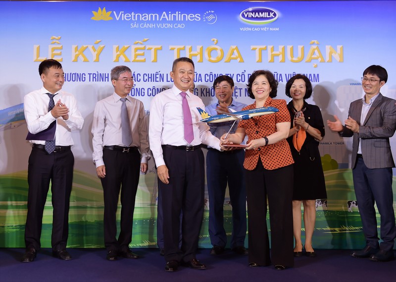 Vietnam Airlines va Vinamilk hop tac cung phat trien thuong hieu-Hinh-4