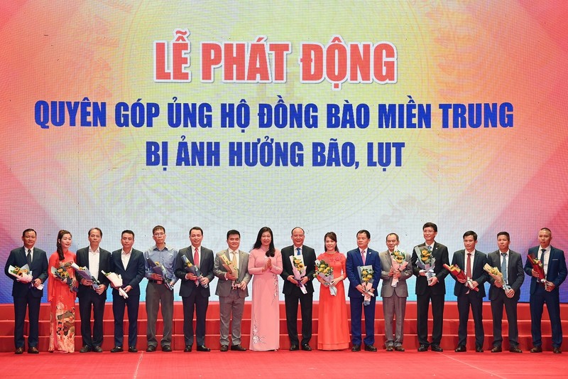 Doanh nhan Do Quang Hien duoc trao tang Huan chuong Lao dong hang Nhat-Hinh-2