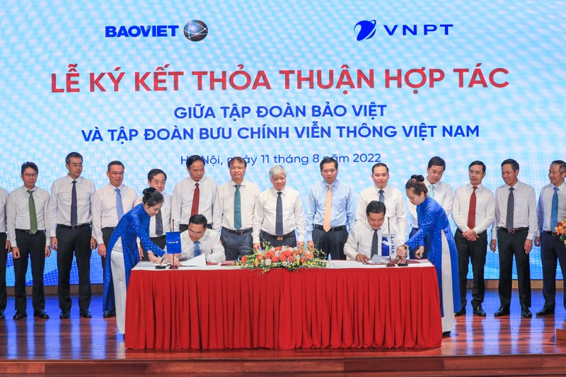VNPT hop tac xay dung he sinh thai tai chinh so toan dien voi Tap doan Bao Viet va Ngan hang Vietinbank