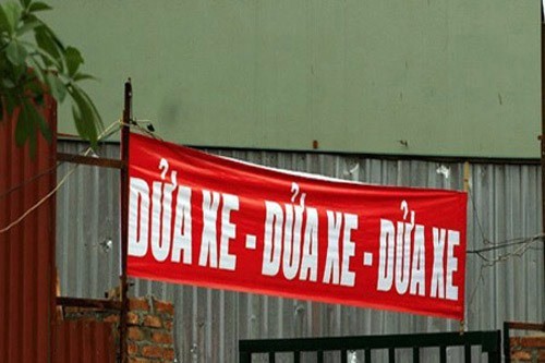 Biển quảng cáo sai chính tả, dân tình cười lăn lộn - Hình 3 Bien quang cao sai chinh ta, dan tinh cuoi lan lon-Hinh-3
