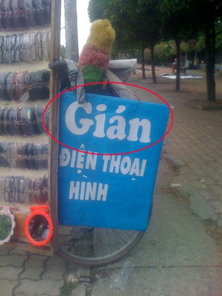 Biển quảng cáo sai chính tả, dân tình cười lăn lộn - Hình 9 Bien quang cao sai chinh ta, dan tinh cuoi lan lon-Hinh-9