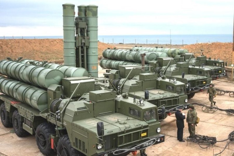 Lộ quốc gia chơi lớn, mua cùng lúc S-400 và Pantsir từ Nga - Hình 4 Lo quoc gia choi lon, mua cung luc S-400 va Pantsir tu Nga-Hinh-4