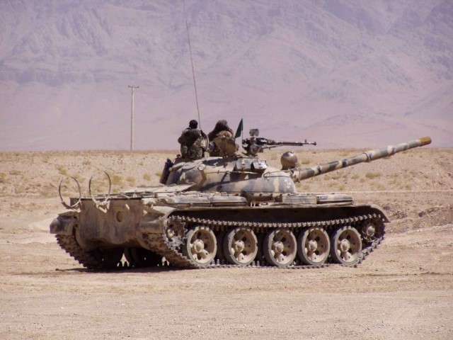 Nong: Xe tang T-62 Afghanistan bat ngo tan cong, Taliban thiet hai nang-Hinh-8