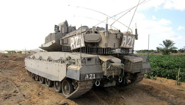Nga 'chuan hoa' xe tang T-90M, diem bao bat loi cho My va NATO-Hinh-17