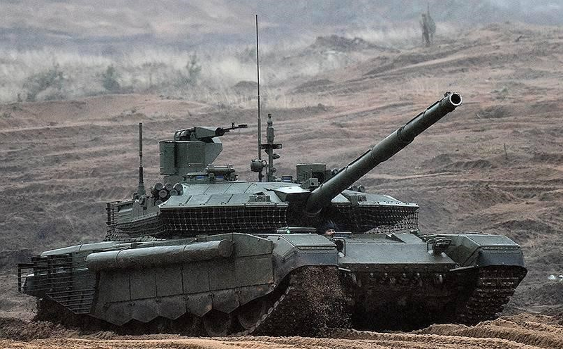 Nga 'chuan hoa' xe tang T-90M, diem bao bat loi cho My va NATO-Hinh-24