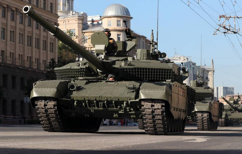 Nga 'chuan hoa' xe tang T-90M, diem bao bat loi cho My va NATO-Hinh-30