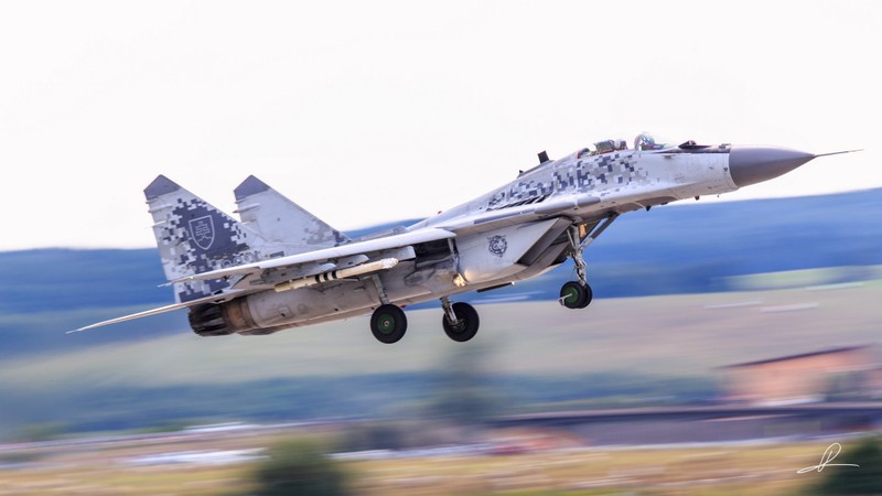 Slovakia: Khong co chuyen chuyen giao MiG-29 cho Ukraine-Hinh-7