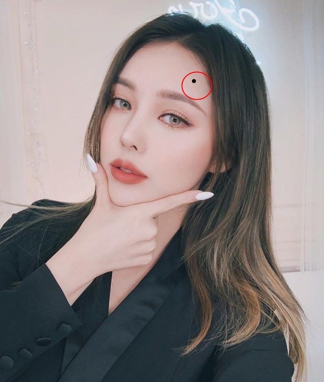 Top 20+ nốt ruồi giữa trán hay nhất hiện nay 11 Nốt ruồi ở trán, là họa hay là phúc?