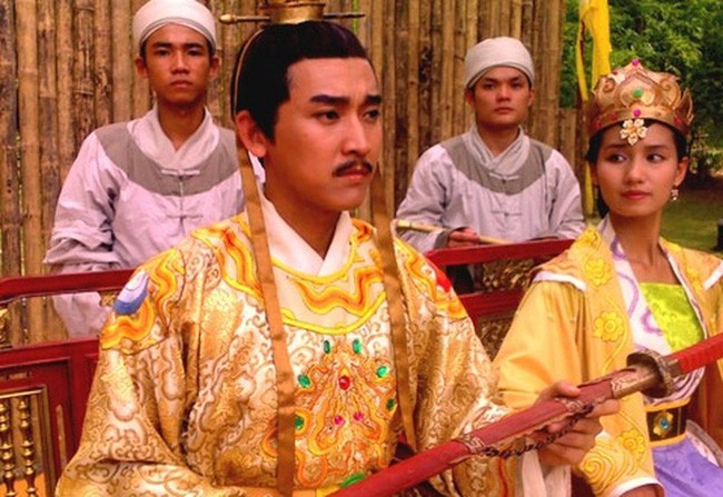 Vi sao vua Ly Hue Tong bi dien khi nuong nho nha Tran?