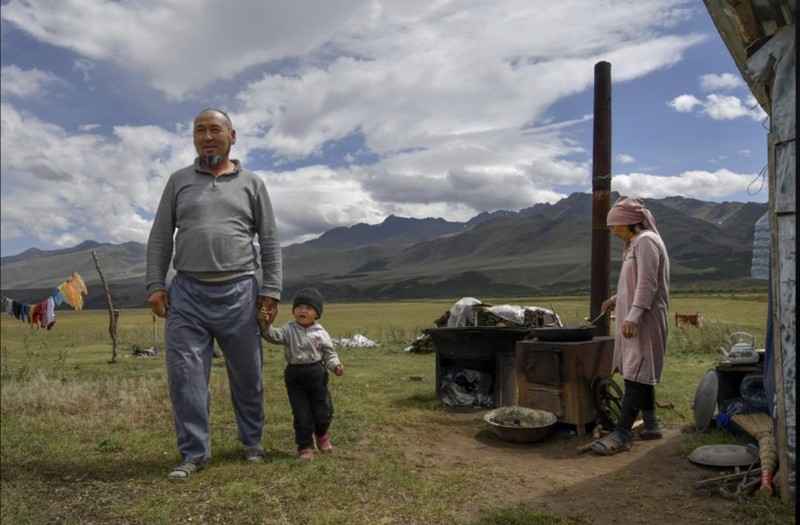 Kyrgyzstan trong mua len men sua ngua-Hinh-7