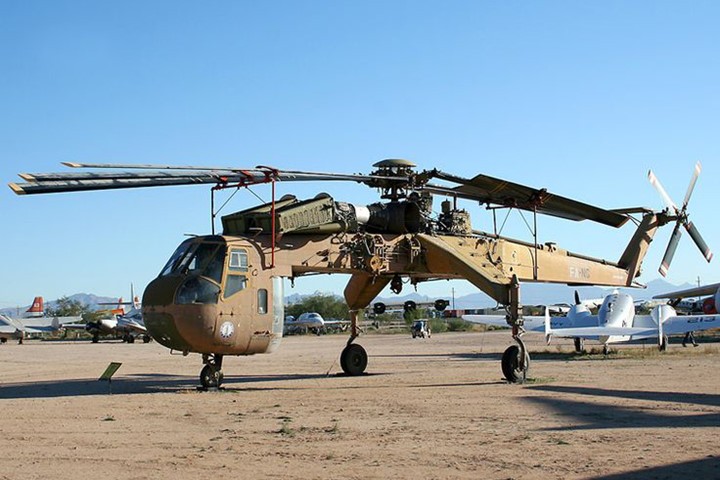 Ngắm thiết kế dị thường của trực thăng CH-54 Tarhe