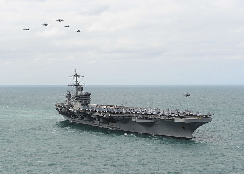 Nong: Tau san bay USS Theodore Roosevelt phat hien 3 ca duong tinh Covid-19