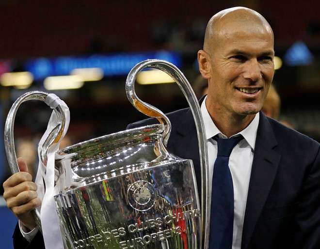 Zinedine Zidane tu chuc HLV truong Real Madrid