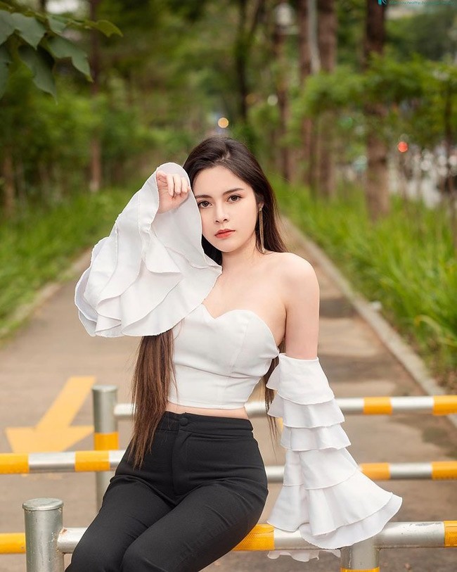 Dan hot girl noi ban bat tren san khau “Tao quan 2019” gio ra sao?-Hinh-15