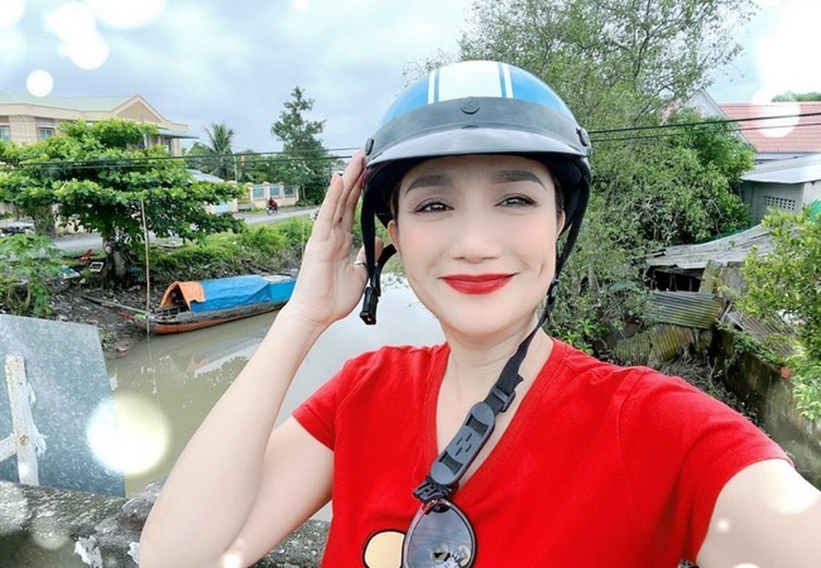 Diva Thanh Lam hanh phuc trong vong tay ban trai bac si-Hinh-11