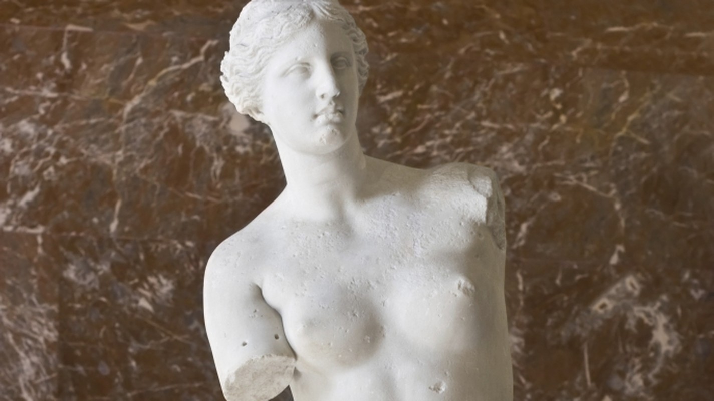 Image result for Venus statue louvre \