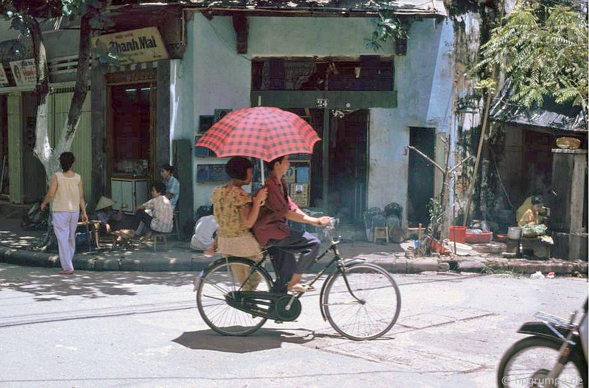 Hinh doc ve giao thong o Ha Noi dau thap nien 1990-Hinh-11