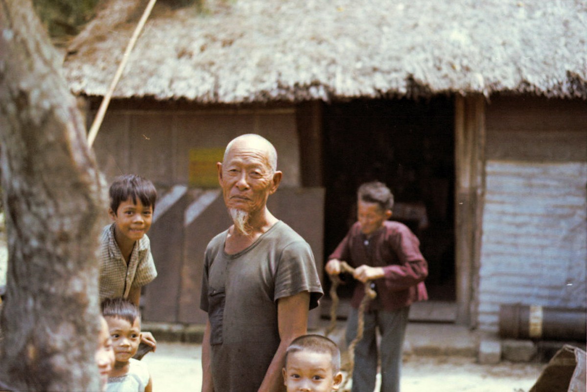 Cuoc song o Binh Dinh nam 1971 - 1972 qua ong kinh linh My-Hinh-4