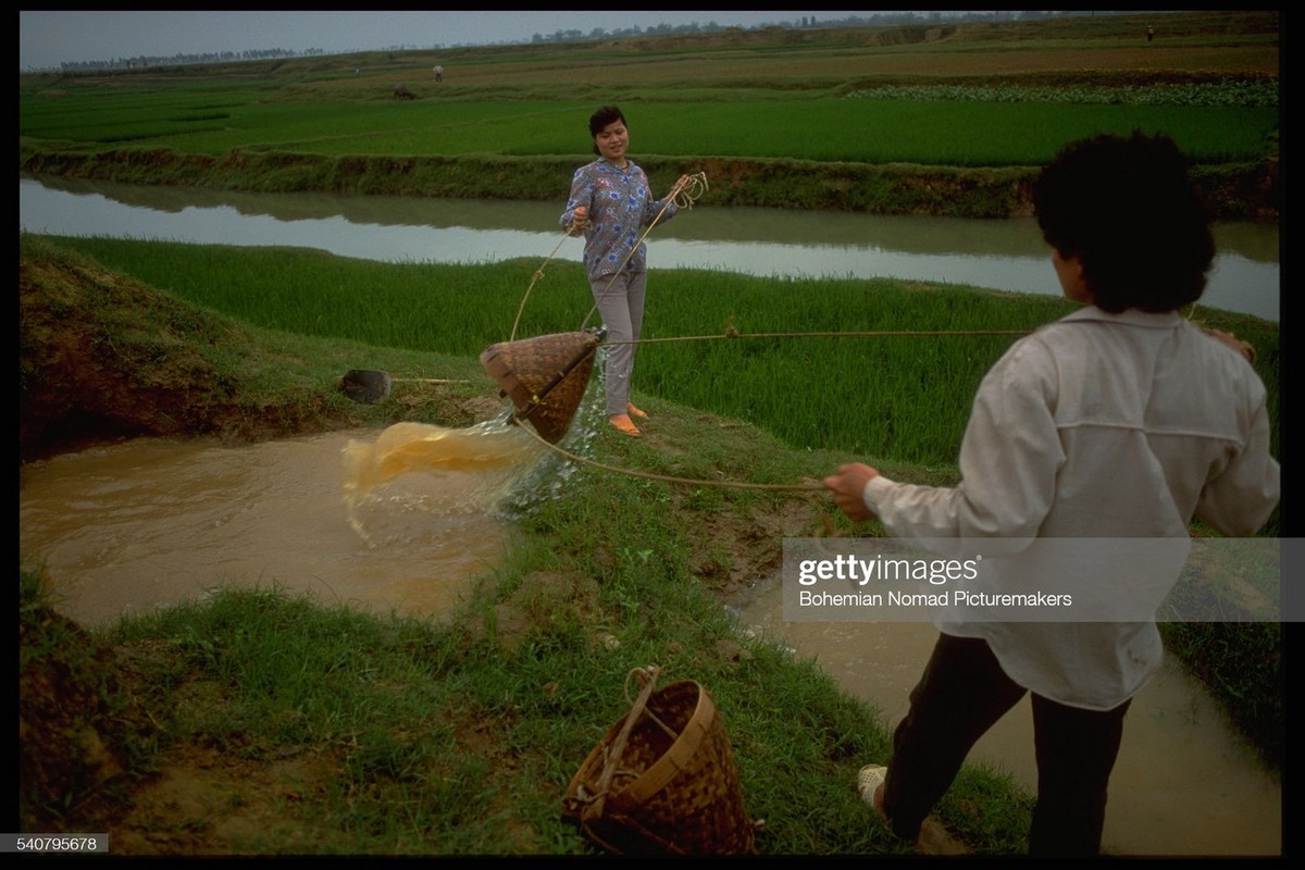 Loat anh khong the khong xem ve Ha Noi nam 1991-Hinh-10