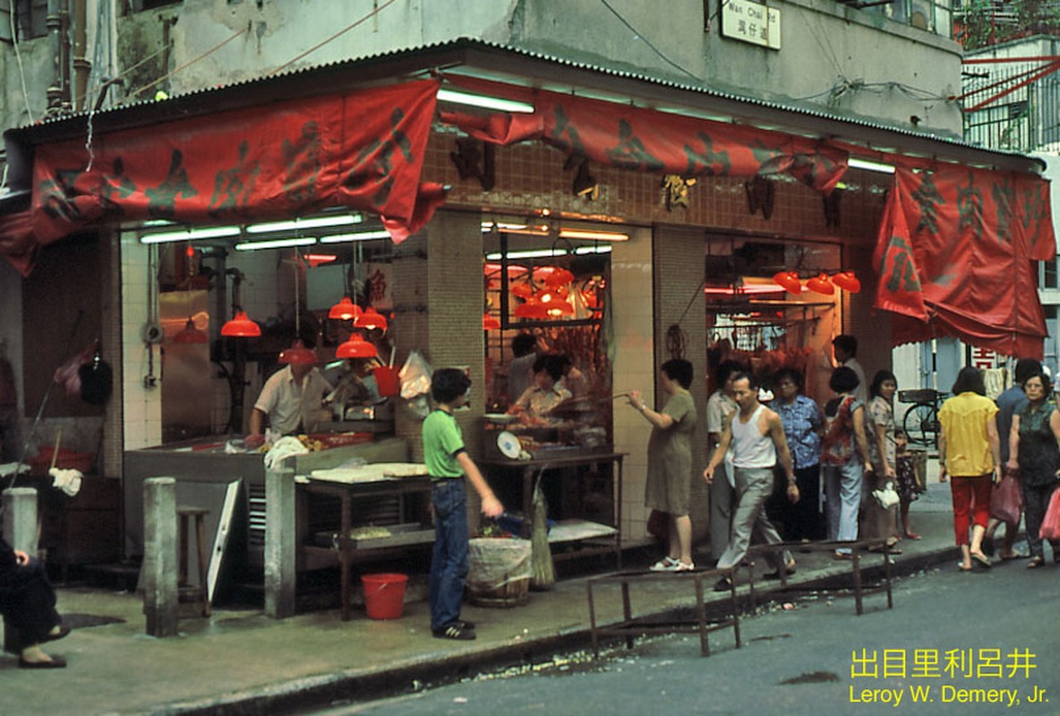 Nhung khung hinh cuc hap dan ve Hong Kong nam 1980-Hinh-11