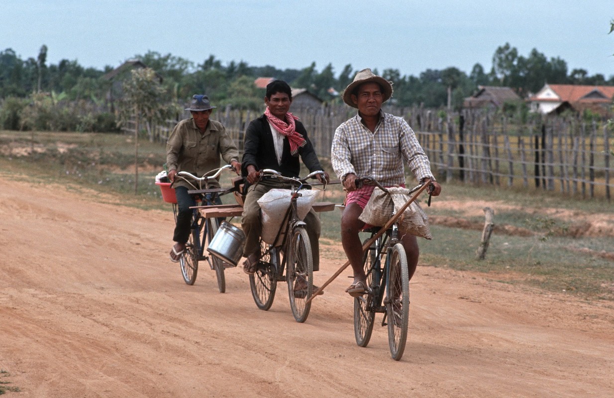 Kham pha vung dat Siem Reap co xua o Campuchia nam 1992