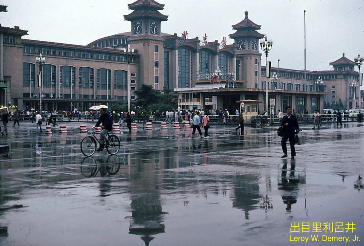 Đời thường ở thành phố Bắc Kinh năm 1983 qua ống kính khách Tây Doi thuong o thanh pho Bac Kinh nam 1983 qua ong kinh khach Tay