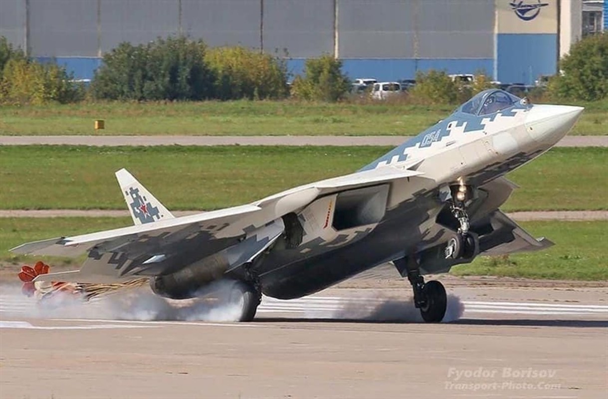 Tiem kich F-35 se 