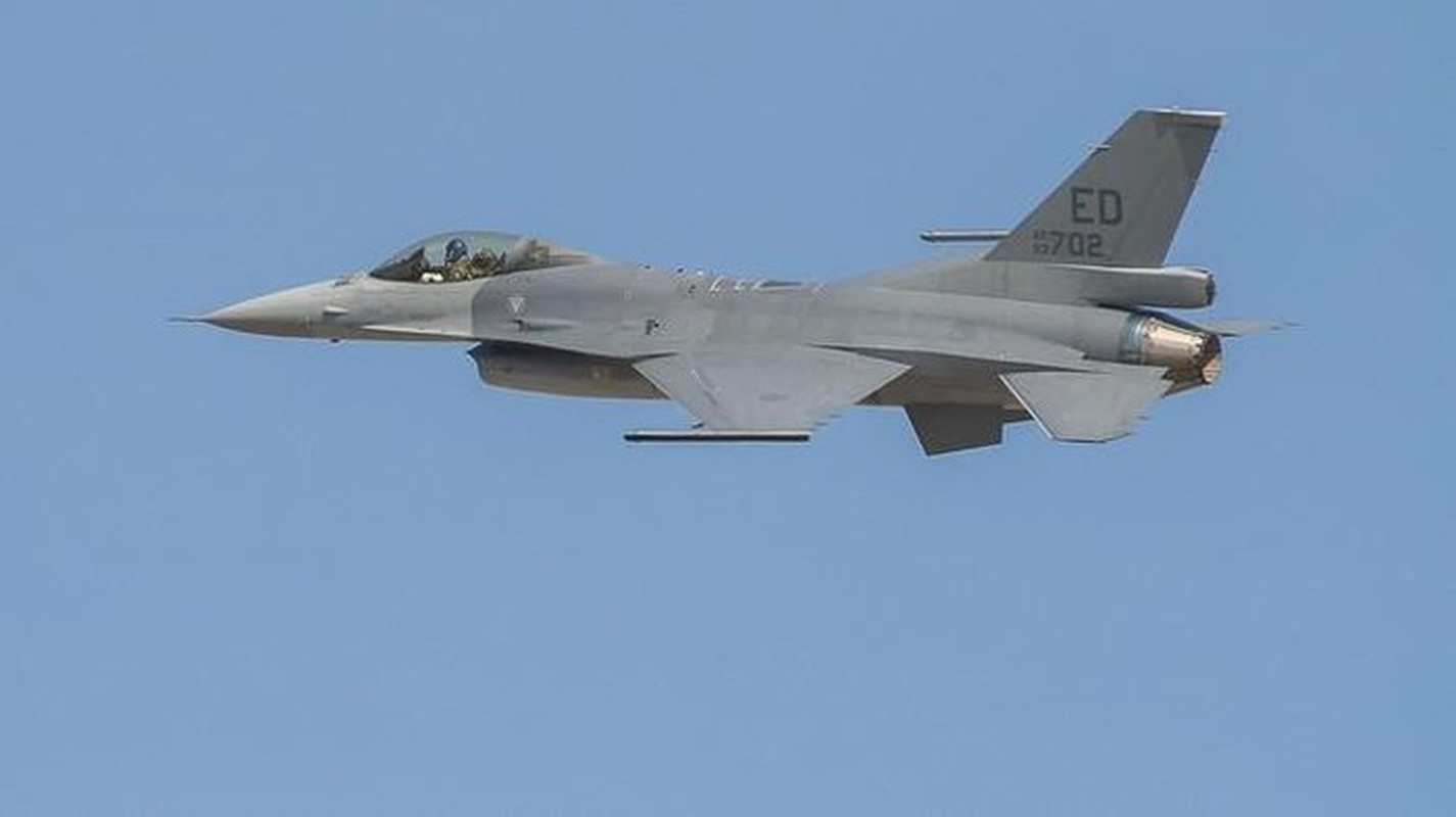 Tiec nuoi phi doi F-16V cuc manh cua Dai Loan phai nam dat-Hinh-11