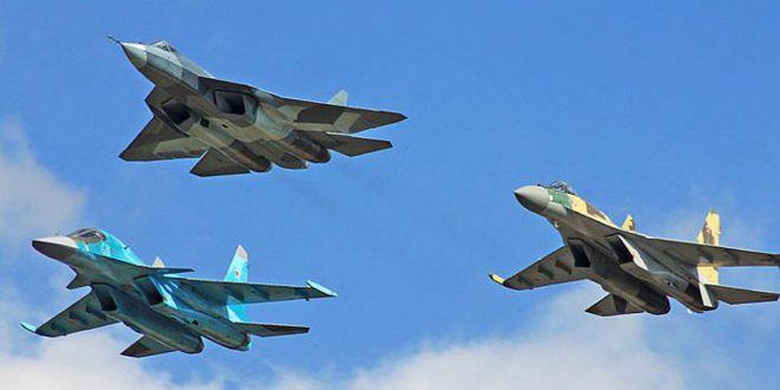 Truoc khi chot mua Su-57, Algeria tung van hanh MiG-25 cuc ton kem-Hinh-7