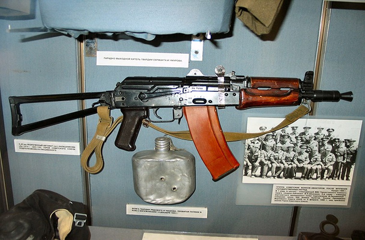 Vi sao da co AK-74, Lien Xo van co 