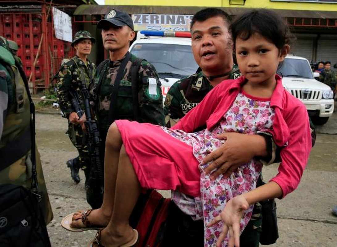 Anh: Giao tranh ac liet tiep dien tai thanh pho Marawi cua Philippines-Hinh-11