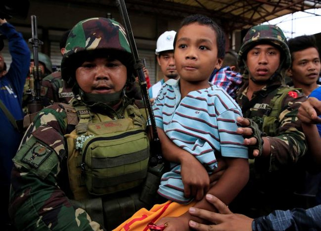 Anh: Giao tranh ac liet tiep dien tai thanh pho Marawi cua Philippines-Hinh-8
